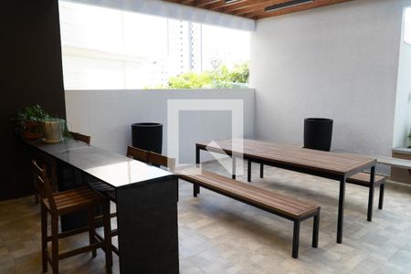 Apartamento à venda com 45m², 2 quartos e 1 vaga Apartamento à venda com 45m², 2 quartos e 1 vagaÁrea comum - Churrasqueira