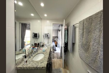 Apartamento para alugar com 149m², 3 quartos e 3 vagas Apartamento para alugar com 149m², 3 quartos e 3 vagasBanheiro da Suíte 1