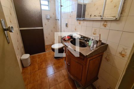 Casa à venda com 186m², 3 quartos e 2 vagasBanheiro