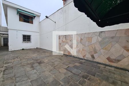 Casa à venda com 186m², 3 quartos e 2 vagasQuintal