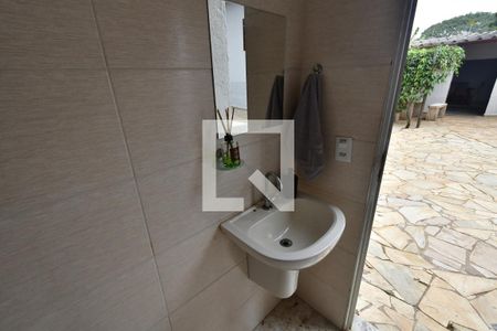 Casa para alugar com 1000m², 3 quartos e 6 vagasBanheiro 5