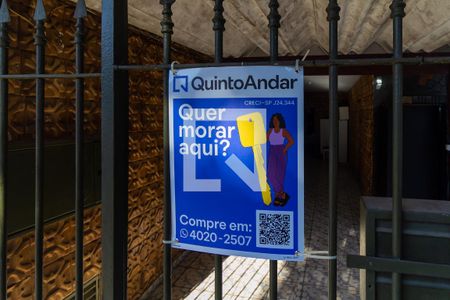 Casa à venda com 187m², 3 quartos e 3 vagas Casa à venda com 187m², 3 quartos e 3 vagasPlaquinha