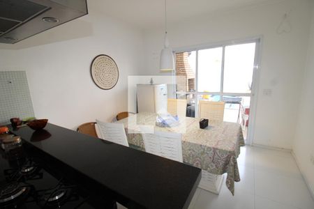 Casa à venda com 250m², 4 quartos e 4 vagasCozinha