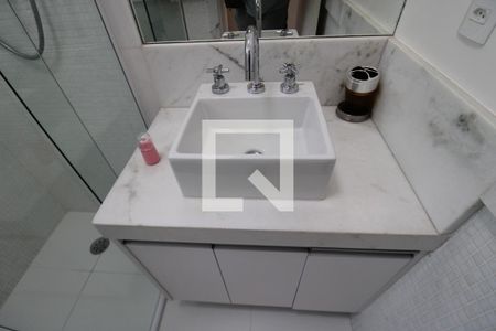 Casa à venda com 250m², 4 quartos e 4 vagasQuarto 2 - Banheiro