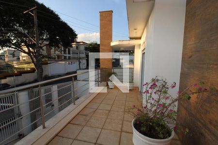 Casa à venda com 250m², 4 quartos e 4 vagasVaranda