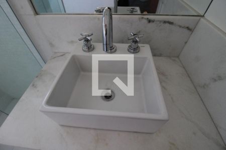 Casa à venda com 250m², 4 quartos e 4 vagasQuarto 3 - Banheiro