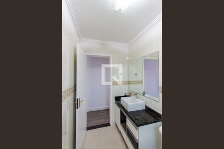 Casa à venda com 172m², 3 quartos e 2 vagas Casa à venda com 172m², 3 quartos e 2 vagasBanheiro