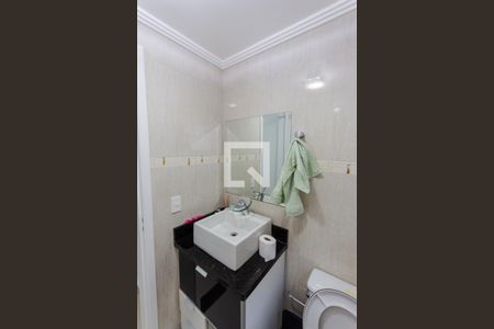 Casa à venda com 172m², 3 quartos e 2 vagas Casa à venda com 172m², 3 quartos e 2 vagasLavabo