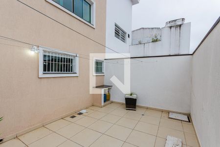 Casa à venda com 172m², 3 quartos e 2 vagas Casa à venda com 172m², 3 quartos e 2 vagasQuintal