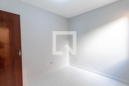 Quarto Suíte 1 de casa de condomínio para alugar com 2 quartos, 80m² em Vila Ré, São Paulo