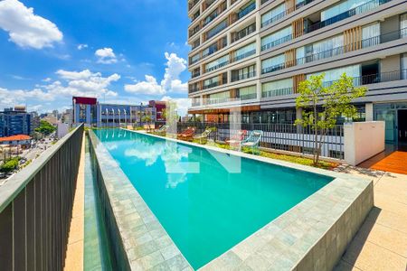 Studio à venda com 34m², 1 quarto e sem vaga Studio à venda com 34m², 1 quarto e sem vagaPiscina