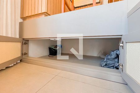 Studio à venda com 34m², 1 quarto e sem vaga Studio à venda com 34m², 1 quarto e sem vagaArmários