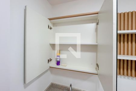 Studio à venda com 34m², 1 quarto e sem vaga Studio à venda com 34m², 1 quarto e sem vagaBanheiro