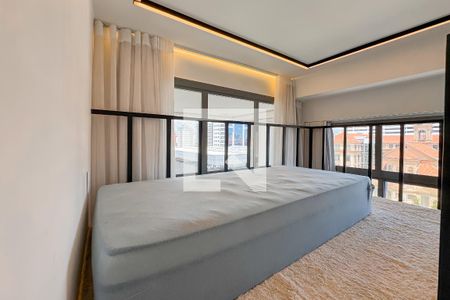 Studio à venda com 34m², 1 quarto e sem vaga Studio à venda com 34m², 1 quarto e sem vagaStudio - Mezanino
