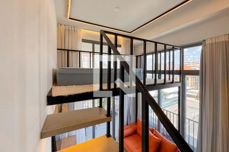 Studio à venda com 34m², 1 quarto e sem vaga Studio à venda com 34m², 1 quarto e sem vagaStudio - Mezanino