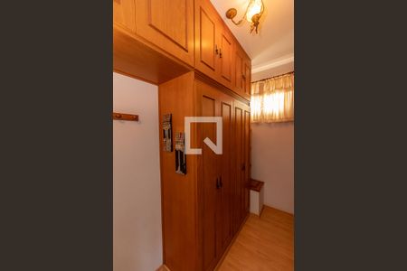 Casa à venda com 510m², 5 quartos e 12 vagasCloset da Suíte 1