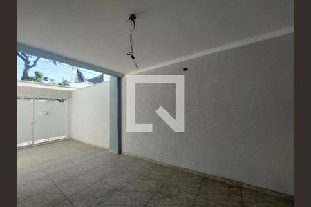 Casa à venda com 110m², 3 quartos e 2 vagas Casa à venda com 110m², 3 quartos e 2 vagasGaragem