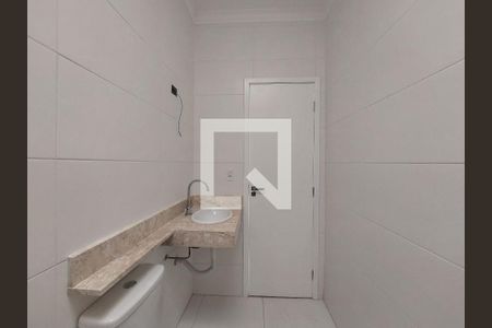 Casa à venda com 110m², 3 quartos e 2 vagas Casa à venda com 110m², 3 quartos e 2 vagasBanheiro 2