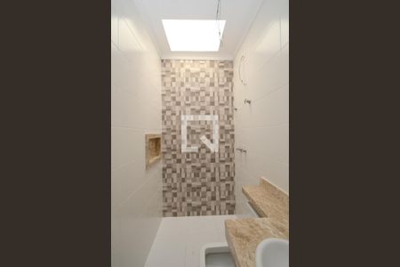 Casa à venda com 110m², 3 quartos e 2 vagasBanheiro