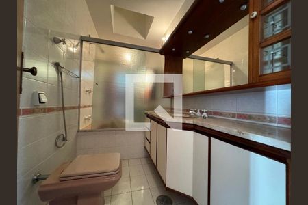 Casa à venda com 349m², 3 quartos e 4 vagas Casa à venda com 349m², 3 quartos e 4 vagasFoto 33