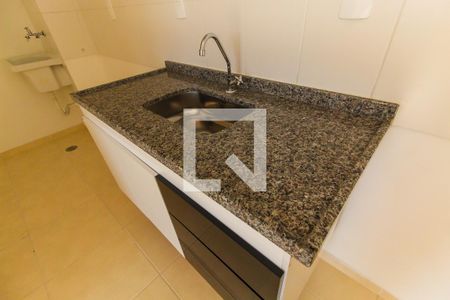Apartamento à venda com 38m², 2 quartos e sem vaga Apartamento à venda com 38m², 2 quartos e sem vagaCozinha e Área de Serviço