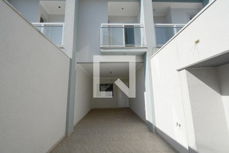 Casa à venda com 110m², 3 quartos e 2 vagasGaragem