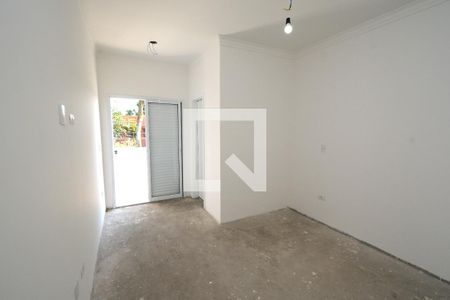 Casa à venda com 110m², 3 quartos e 2 vagasSuíte