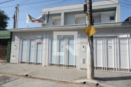 Casa à venda com 110m², 3 quartos e 2 vagasFachada