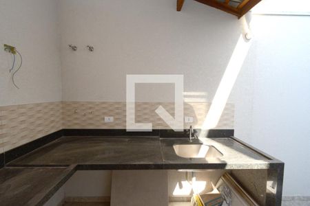 Casa à venda com 110m², 3 quartos e 2 vagasÁrea de Serviço