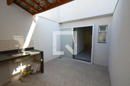 Casa à venda com 110m², 3 quartos e 2 vagasQuintal