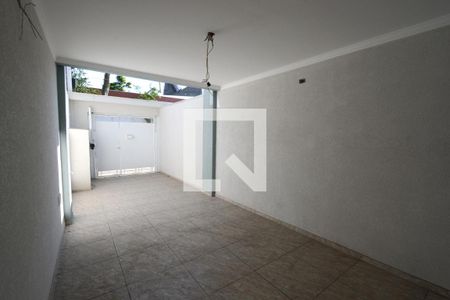 Casa à venda com 110m², 3 quartos e 2 vagasGaragem