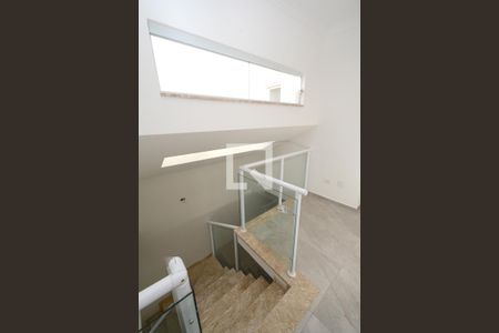 Casa à venda com 110m², 3 quartos e 2 vagasEscada