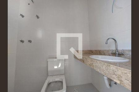 Casa à venda com 110m², 3 quartos e 2 vagasBanheiro 1