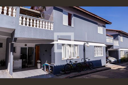 Casa de condomínio à venda com 73m², 2 quartos e 1 vagaFachada da casa