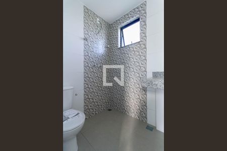 Casa à venda com 160m², 4 quartos e 4 vagas Casa à venda com 160m², 4 quartos e 4 vagasPiso superior Banheiro social 2