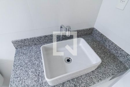 Casa à venda com 160m², 4 quartos e 4 vagas Casa à venda com 160m², 4 quartos e 4 vagasPiso superior Banheiro da suíte