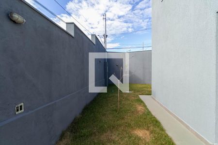Casa à venda com 160m², 4 quartos e 4 vagas Casa à venda com 160m², 4 quartos e 4 vagasQuintal