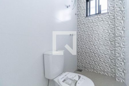 Casa à venda com 160m², 4 quartos e 4 vagas Casa à venda com 160m², 4 quartos e 4 vagasPiso superior Lavabo/Banheiro social 1