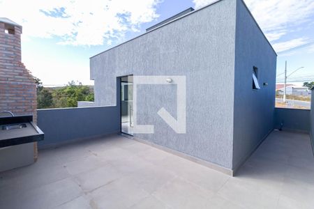 Casa à venda com 160m², 4 quartos e 4 vagas Casa à venda com 160m², 4 quartos e 4 vagasQuintal