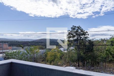 Casa à venda com 160m², 4 quartos e 4 vagas Casa à venda com 160m², 4 quartos e 4 vagasÁrea gourmet - Vista