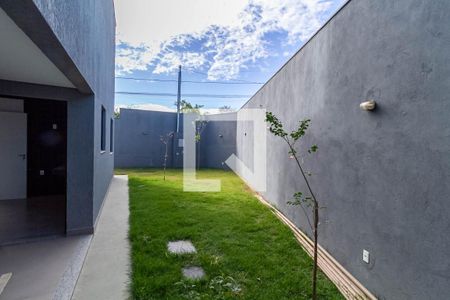 Casa à venda com 160m², 4 quartos e 4 vagas Casa à venda com 160m², 4 quartos e 4 vagasQuintal