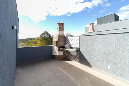 Casa à venda com 160m², 4 quartos e 4 vagas Casa à venda com 160m², 4 quartos e 4 vagasQuintal