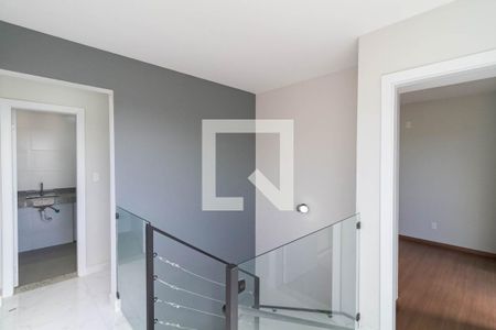 Casa à venda com 160m², 4 quartos e 4 vagas Casa à venda com 160m², 4 quartos e 4 vagasCorredor