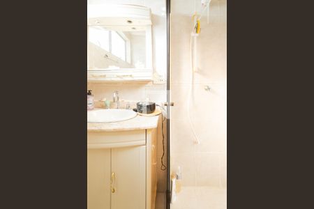 Apartamento à venda com 124m², 3 quartos e 1 vaga Apartamento à venda com 124m², 3 quartos e 1 vagaBanheiro - Suíte