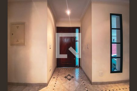 Casa à venda com 380m², 3 quartos e 5 vagasCorredor