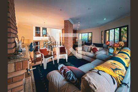 Casa à venda com 380m², 3 quartos e 5 vagasSala