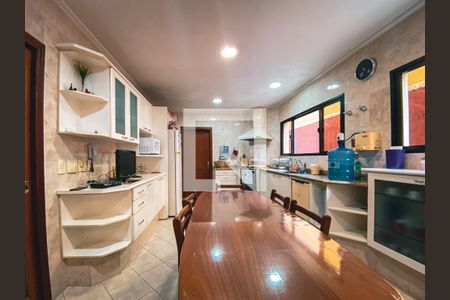 Casa à venda com 380m², 3 quartos e 5 vagasCozinha