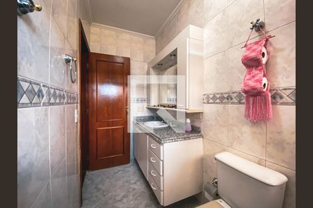 Casa à venda com 380m², 3 quartos e 5 vagasBanheiro 2