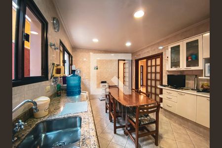 Casa à venda com 380m², 3 quartos e 5 vagasCozinha