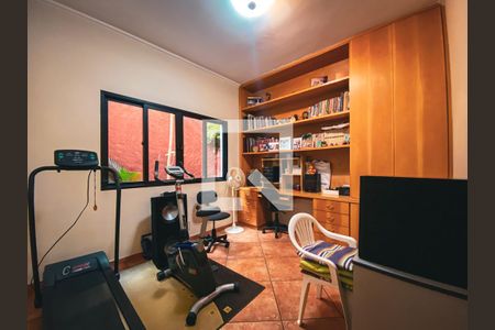 Casa à venda com 380m², 3 quartos e 5 vagasEscritório